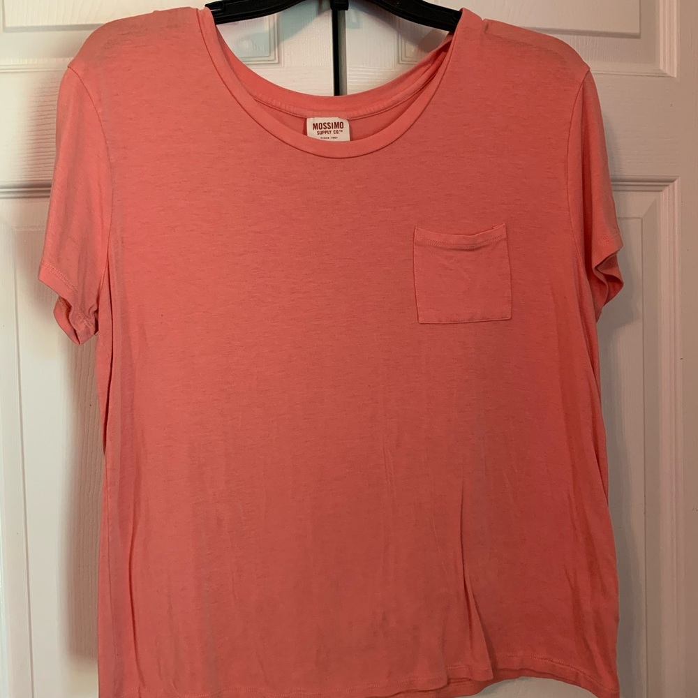 Mossimo women’s coral shirt. Size med